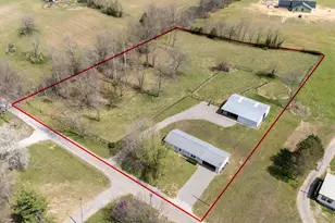 306 N White Street N, Creal Springs, IL 62922 - Photo 3