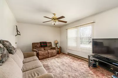 306 N White Street N, Creal Springs, IL 62922 - Photo 7