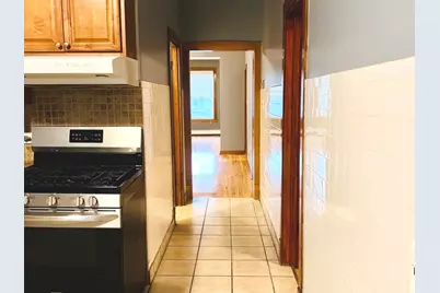 5110 W Hutchinson Street #2, Chicago, IL 60641 - Photo 9