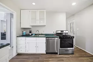 205 Villa Rd, Streamwood, IL 60107 - Photo 7