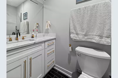 2451 N Albany Avenue #2, Chicago, IL 60647 - Photo 21