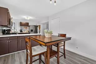 81 Washington Ave, Streamwood, IL 60107 - Photo 13