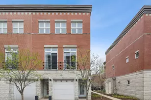 1522 S Prairie Ave, Chicago, IL 60605 - Photo 1