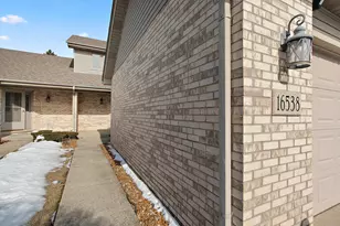 16538 Fairfax Ct, Tinley Park, IL 60477 - Photo 3