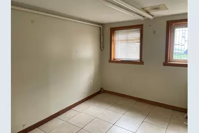 2512 W 45th Place, Chicago, IL 60632 - Photo 9