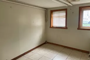 2512 W 45th Pl, Chicago, IL 60632 - Photo 9