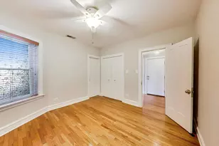 1734 W Foster Ave, Chicago, IL 60640 - Photo 11