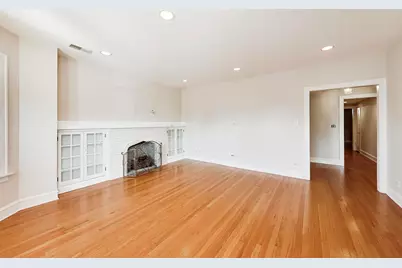 1734 W Foster Avenue #1, Chicago, IL 60640 - Photo 3