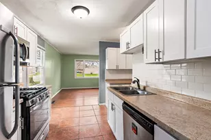 201 Kathlyn Pl, Joliet, IL 60436 - Photo 9