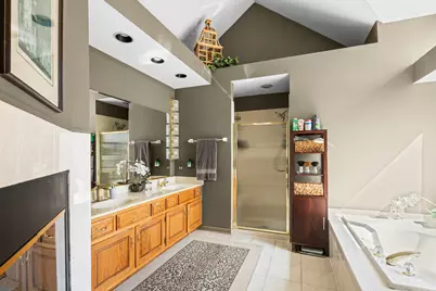 [Address not provided], Itasca, IL 60143 - Photo 21