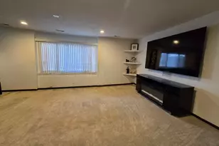 22709 Jamie Ct, Richton Park, IL 60471 - Photo 23