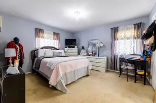970 Camden Ln, Aurora, IL 60504 - Photo 17