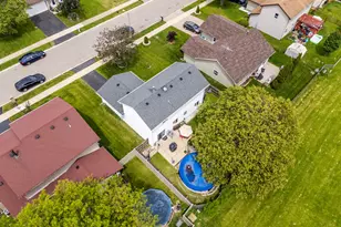970 Camden Ln, Aurora, IL 60504 - Photo 31