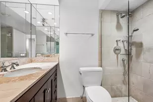 1560 N Sandburg Terrace, Chicago, IL 60610 - Photo 15