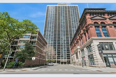 1560 N Sandburg Terrace #1801J, Chicago, IL 60610 - Photo 1