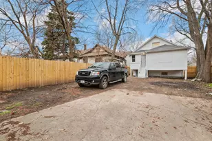 11217 S Eggleston Ave, Chicago, IL 60628 - Photo 15