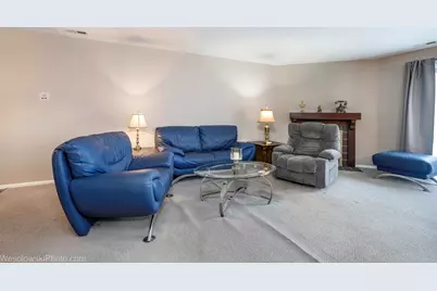 2950 Northampton Drive #B2, Rolling Meadows, IL 60008 - Photo 3