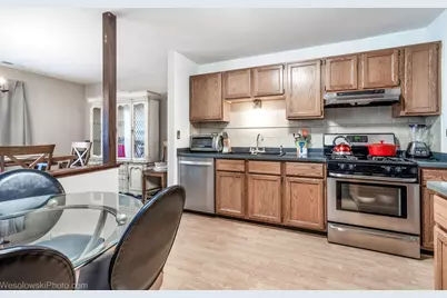 2950 Northampton Drive #B2, Rolling Meadows, IL 60008 - Photo 9