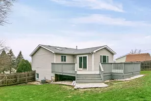 2402 Michael St, Wonder Lake, IL 60097 - Photo 21