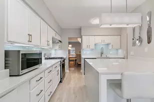 537 W Parkside Dr, Palatine, IL 60067 - Photo 9