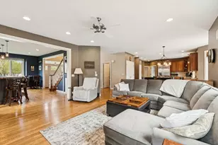 14101 W Rodmell Ct, Libertyville, IL 60048 - Photo 13