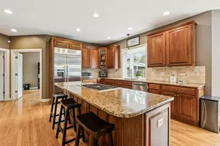 14101 W Rodmell Ct, Libertyville, IL 60048 - Photo 5