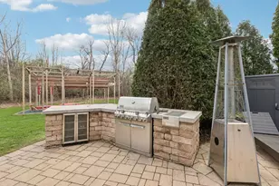 14101 W Rodmell Ct, Libertyville, IL 60048 - Photo 57
