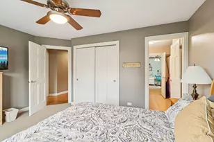 14101 W Rodmell Ct, Libertyville, IL 60048 - Photo 37