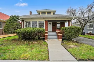 811 Kelly Ave, Joliet, IL 60435 - Photo 1