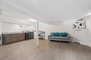 1237 Churchill Rd, Bartlett, IL 60103 - Photo 23