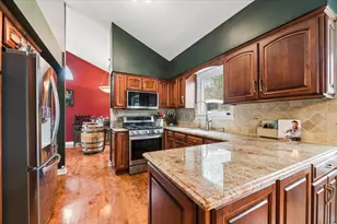 1237 Churchill Rd, Bartlett, IL 60103 - Photo 13