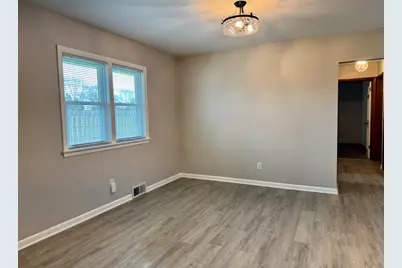 414 Bevan Drive E, Joliet, IL 60435 - Photo 11