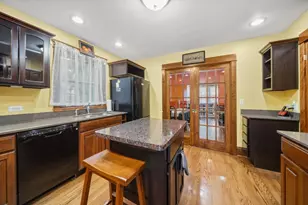 430 Gierz St, Downers Grove, IL 60515 - Photo 15