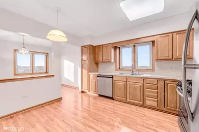 5555 N Cumberland Avenue #711, Chicago, IL 60656 - Photo 9