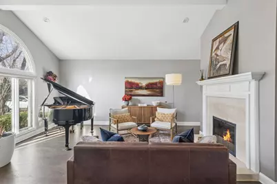 11602 Briarwood Lane, Burr Ridge, IL 60527 - Photo 7