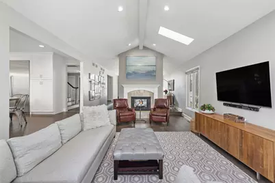 11602 Briarwood Lane, Burr Ridge, IL 60527 - Photo 9