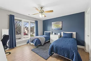 11602 Briarwood Ln, Burr Ridge, IL 60527 - Photo 21