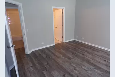 1053 Woodhill Court, Elgin, IL 60120 - Photo 15