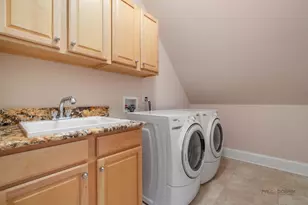 26 E Peter Ln, Hawthorn Woods, IL 60047 - Photo 31