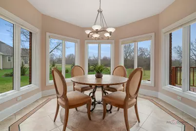 26 E Peter Lane, Hawthorn Woods, IL 60047 - Photo 17