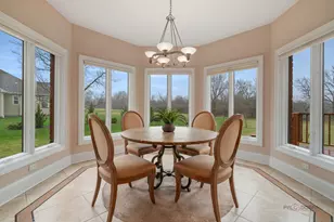 26 E Peter Ln, Hawthorn Woods, IL 60047 - Photo 17