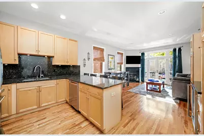 1636 W Warren Boulevard #1, Chicago, IL 60612 - Photo 9