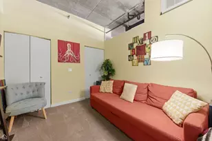 1122 W Catalpa Ave, Chicago, IL 60640 - Photo 13