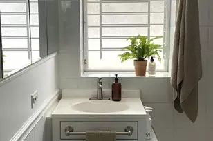 2257 W Addison St, Chicago, IL 60618 - Photo 7