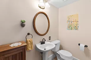 205 E Lincoln Ave, Watseka, IL 60970 - Photo 17