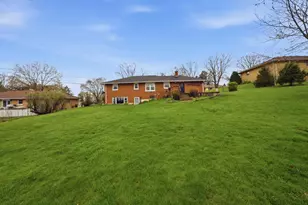 3718 Hillcrest Pl, Johnsburg, IL 60051 - Photo 17