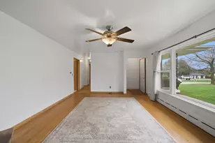 3718 Hillcrest Pl, Johnsburg, IL 60051 - Photo 3