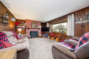 109 N 13th St, Oregon, IL 61061 - Photo 5