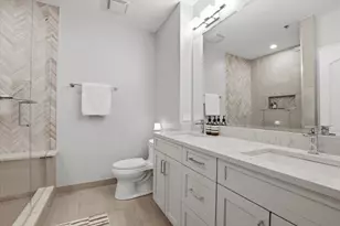 101 W Superior St, Chicago, IL 60654 - Photo 15