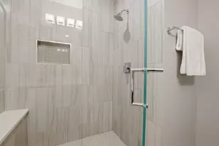 101 W Superior St, Chicago, IL 60654 - Photo 21